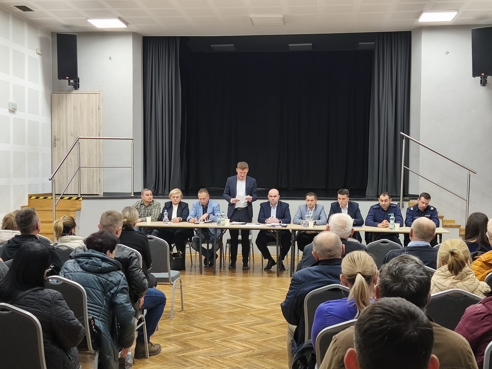 fbbee912 ec2d 4248 a0ce 58ad83359d92